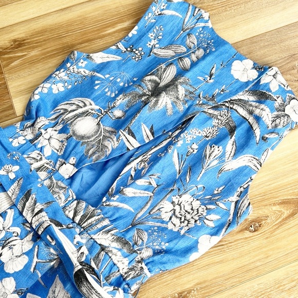 J.Crew Italian Linen Wide-Leg Pants
Size 00 High Rise In Ratti Tropical - Picture 6 of 13